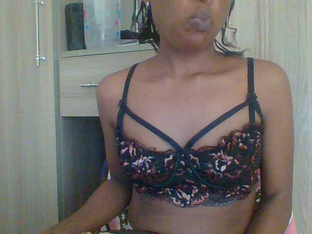 Hotchille live cam on BongaCams