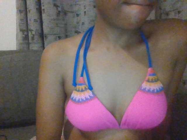 Hotchille live cam on BongaCams