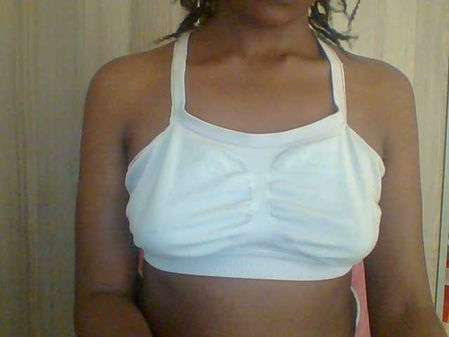 Hotchille live cam on BongaCams