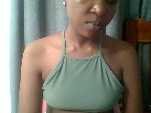 Hotchille live cam on BongaCams