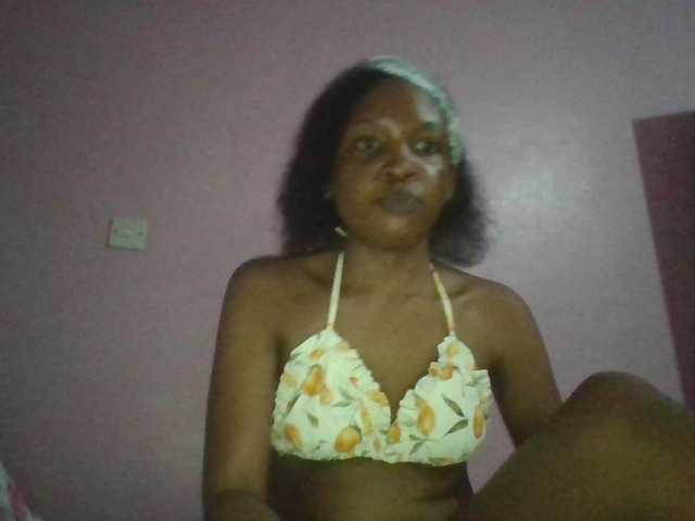 Hotchille live cam on BongaCams