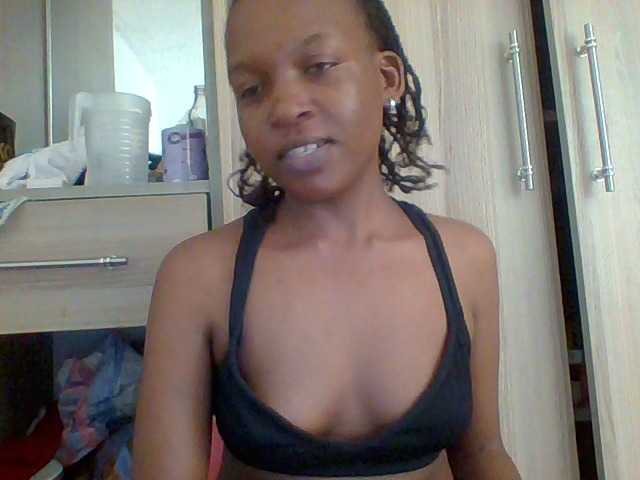 Hotchille live cam on BongaCams