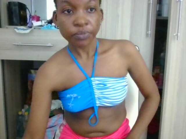 Hotchille live cam on BongaCams