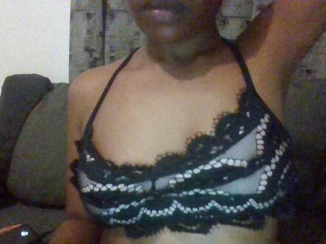 Hotchille live cam on BongaCams