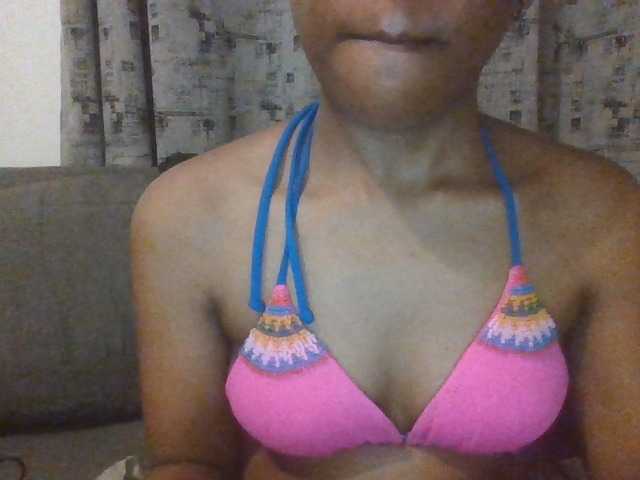 Hotchille live cam on BongaCams