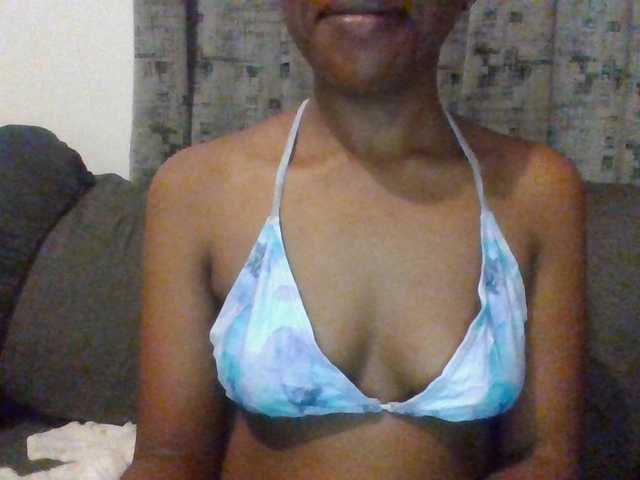 Hotchille live webcam show