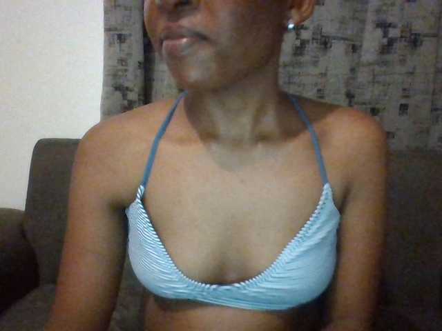 Hotchille live webcam show