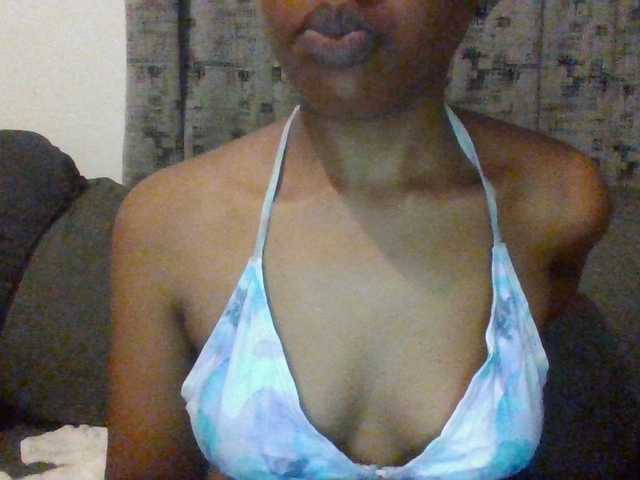 Hotchille live webcam show