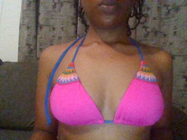 Hotchille live webcam show