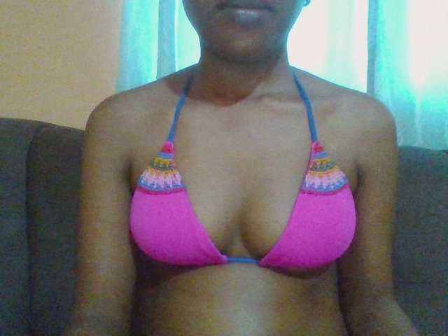 Hotchille live cam on BongaCams