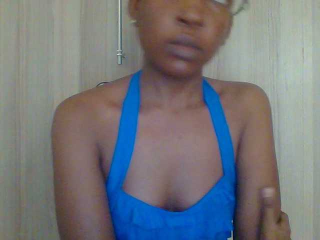 Hotchille live cam on BongaCams