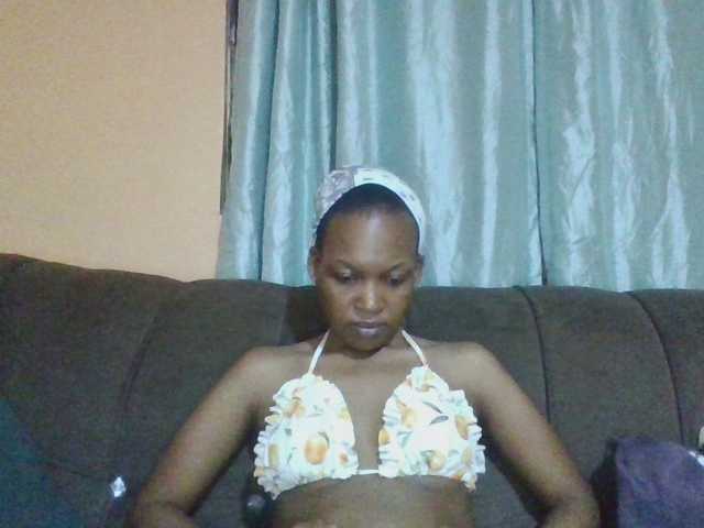 Hotchille live cam on BongaCams