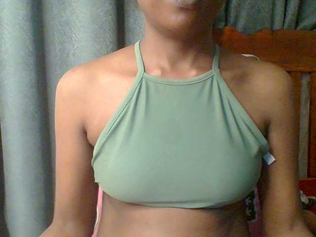 Hotchille live cam on BongaCams
