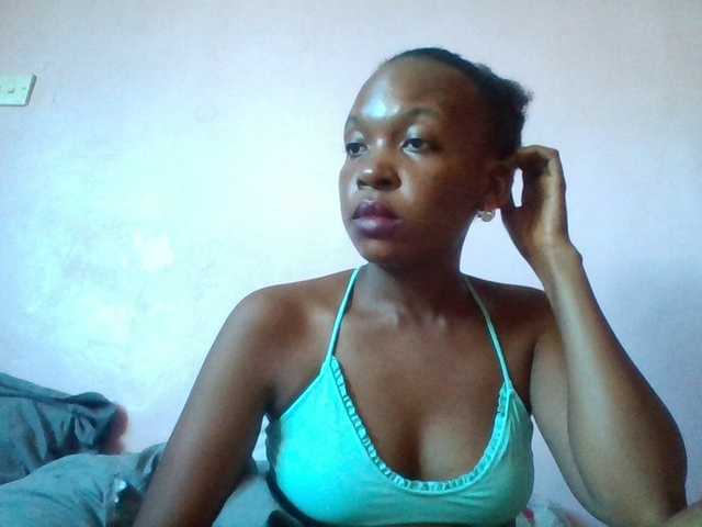 Hotchille live cam on BongaCams