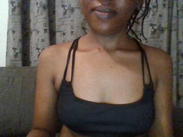 Hotchille live cam on BongaCams