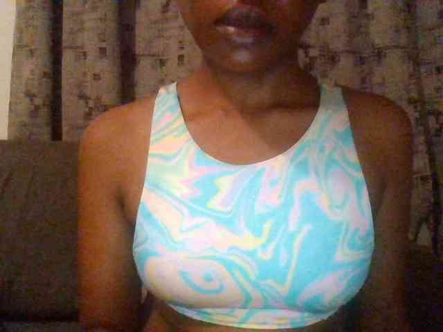 Hotchille Live Webcam on BongaCams