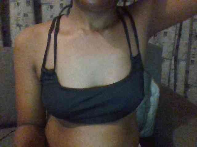 Hotchille Live Webcam on BongaCams