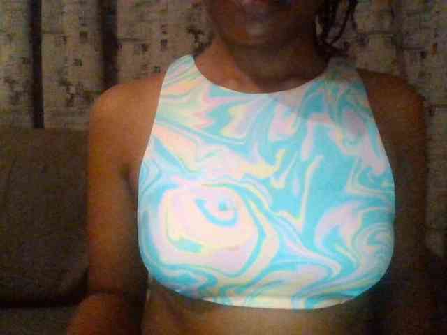 Hotchille Live Webcam on BongaCams