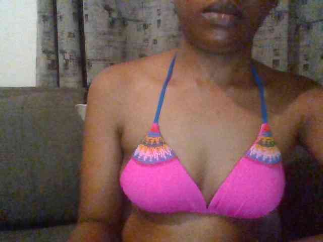 Hotchille Live Webcam on BongaCams