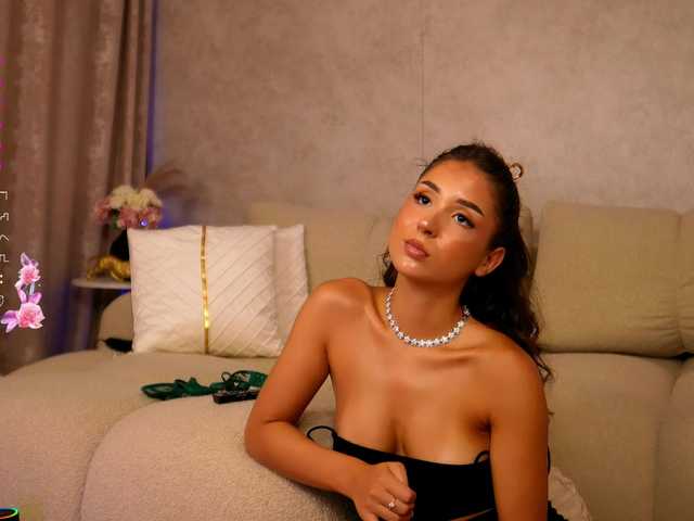 OliviasWays live cam on BongaCams