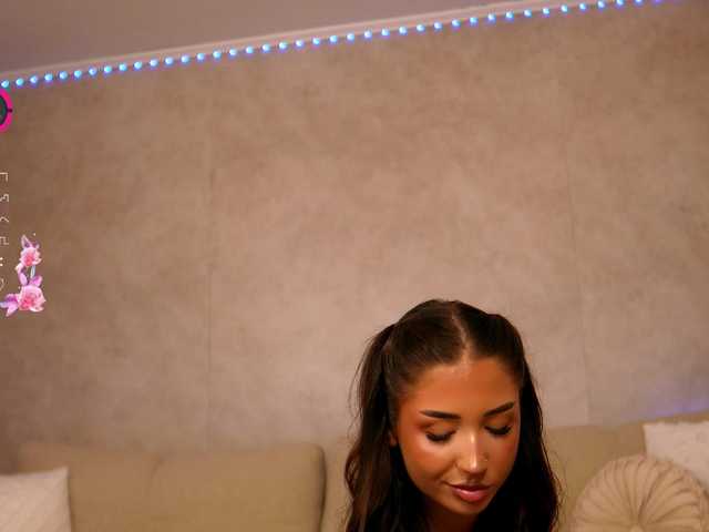 OliviasWays live cam on BongaCams