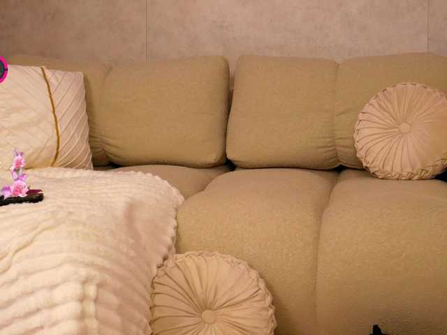 OliviasWays live cam on BongaCams