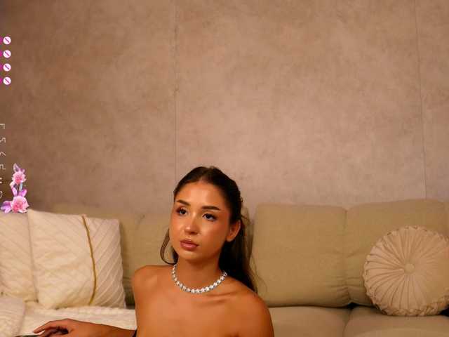 OliviasWays live cam on BongaCams