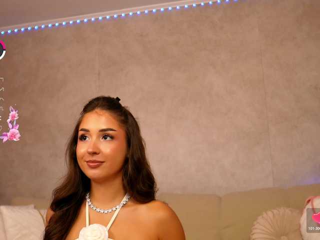 OliviasWays live webcam show