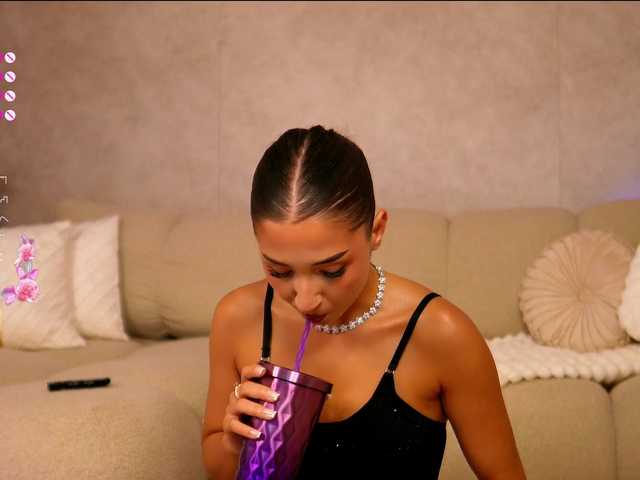 OliviasWays live cam on BongaCams