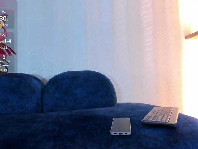 Naomi-Viper live cam on BongaCams