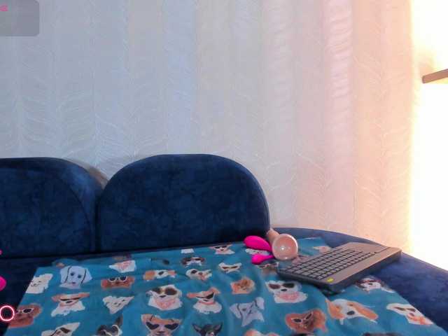 Naomi-Viper live cam on BongaCams