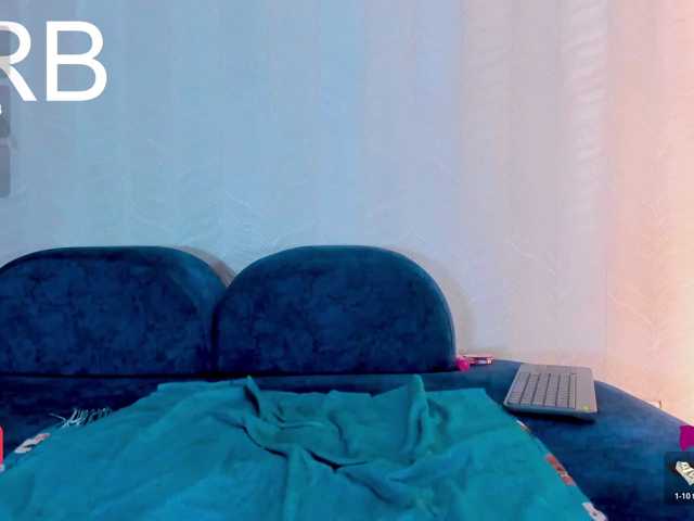 Naomi-Viper live cam on BongaCams
