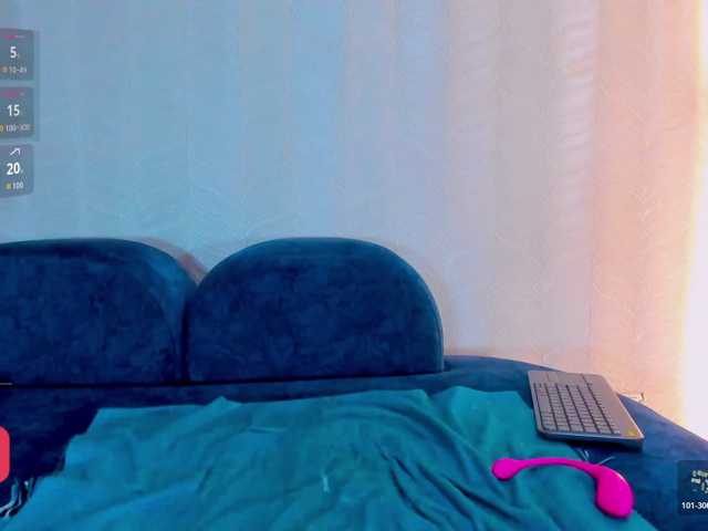 Naomi-Viper live cam on BongaCams