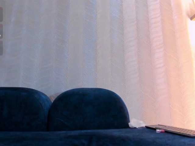 Naomi-Viper live cam on BongaCams