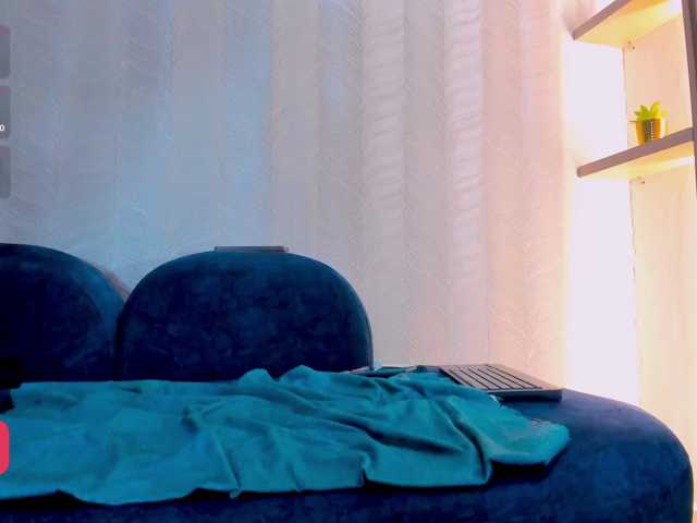 Naomi-Viper live cam on BongaCams