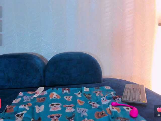 Naomi-Viper live cam on BongaCams