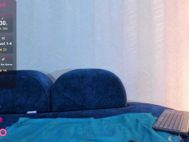 Naomi-Viper live cam on BongaCams
