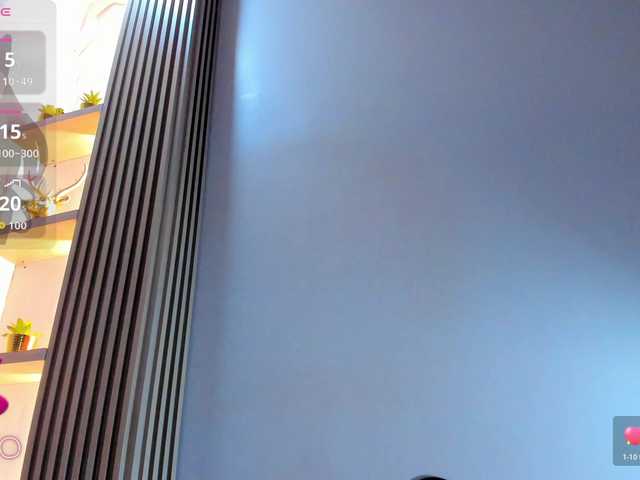 Naomi-Viper live cam on BongaCams