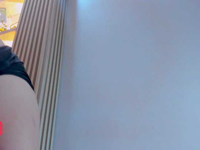 Naomi-Viper live cam on BongaCams