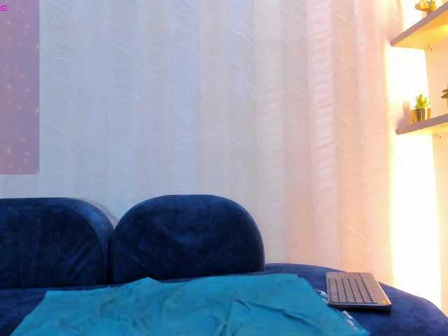 Naomi-Viper live cam on BongaCams