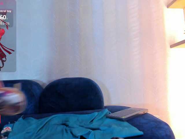 Naomi-Viper live cam on BongaCams