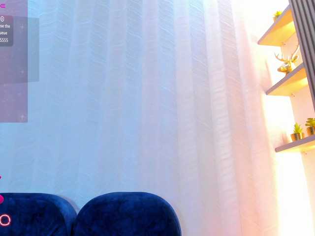 Naomi-Viper live cam on BongaCams