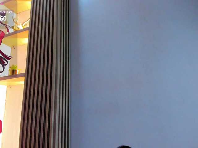 Naomi-Viper live cam on BongaCams