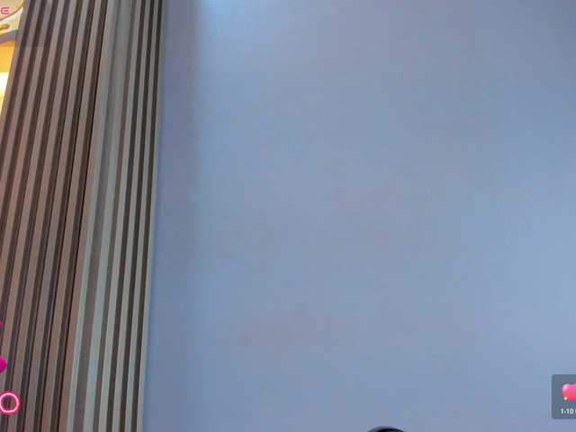 Naomi-Viper live cam on BongaCams