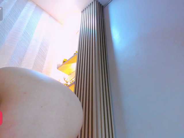 Naomi-Viper live cam on BongaCams