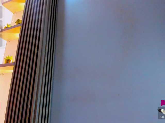 Naomi-Viper live cam on BongaCams
