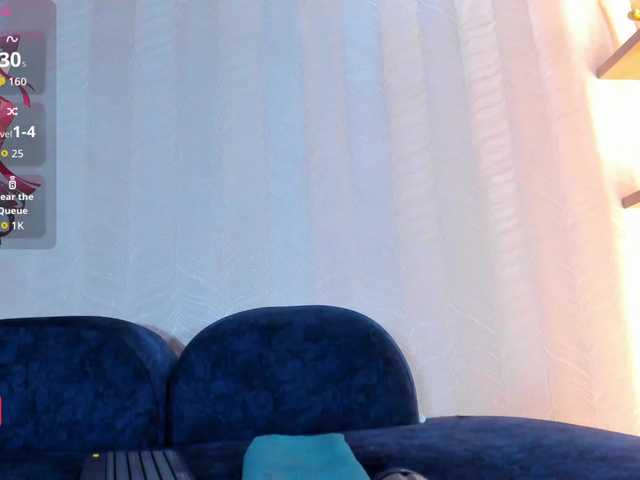 Naomi-Viper live cam on BongaCams