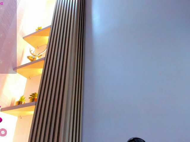 Naomi-Viper live cam on BongaCams