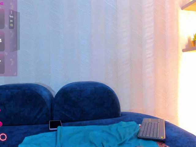 Naomi-Viper live cam on BongaCams