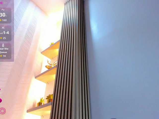 Naomi-Viper live cam on BongaCams